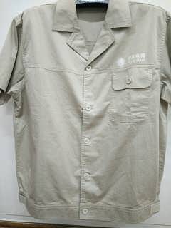 成都服裝廠定做工作服的價格與批發(fā)指南